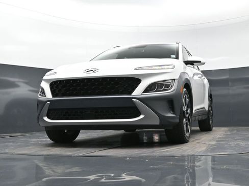 Used 2022 Hyundai Kona Limited image 31