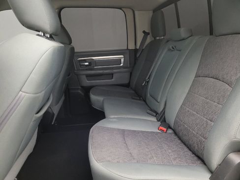 Used 2018 RAM 1500 Big Horn RWD image 18