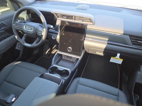 New 2026 GMC Terrain AT4 w/ Technology Package II AWD/4WD image 27