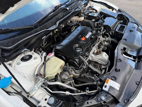 Used 2020 Honda Civic LX image 32