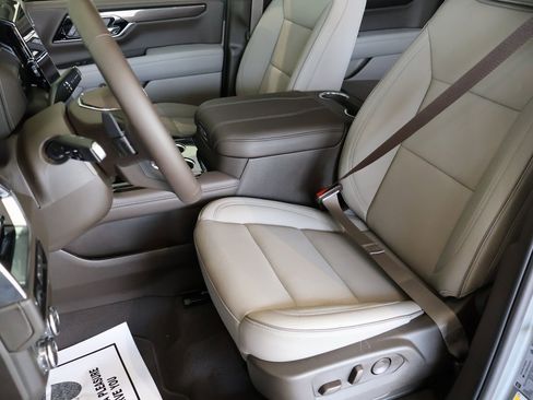 New 2026 GMC Yukon Elevation image 42