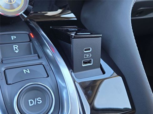 New 2026 Acura MDX SH-AWD w/Advance image 9