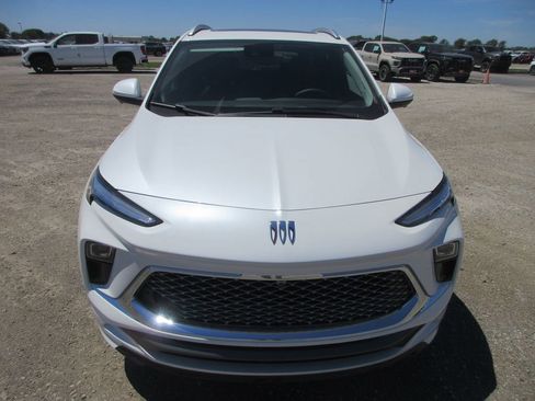 New 2026 Buick Encore GX Avenir w/ Avenir Technology Package FWD image 11