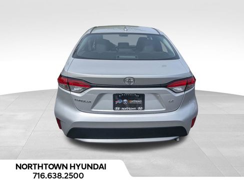 Used 2020 Toyota Corolla LE FWD image 13