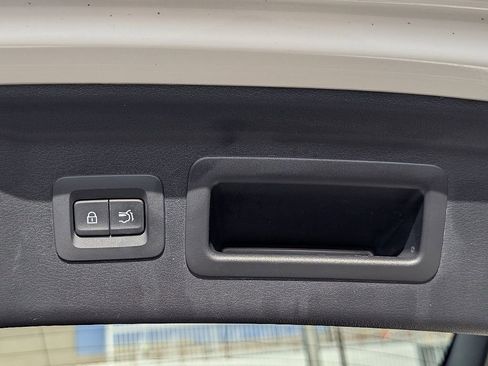 Used 2024 MAZDA CX-90 Plug-In Hybrid w/ Premium Pkg AWD/4WD image 16