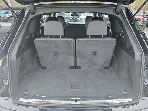 Used 2025 Audi Q7 2.0T Premium w/ Convenience Plus Package image 13