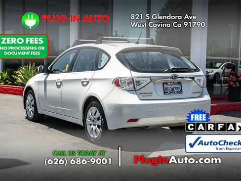 Used 2010 Subaru Impreza 2.5i AWD/4WD image 2