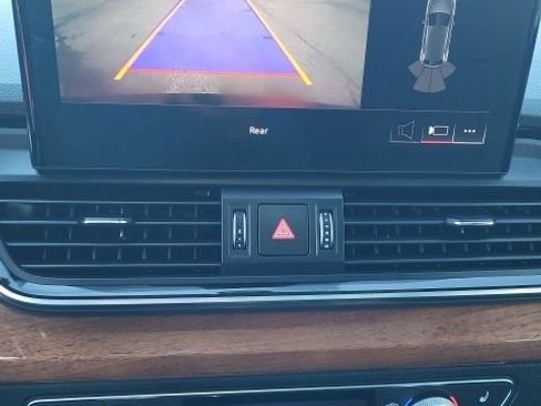 Used 2023 Audi Q5 2.0T Premium image 4