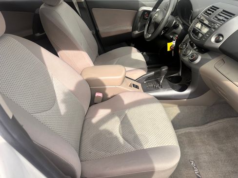 Used 2006 Toyota RAV4 2WD image 10
