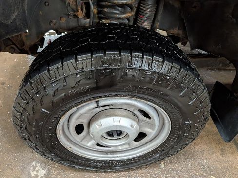 Used 2014 Ford F250 XL w/ Power Equipment Group image 30