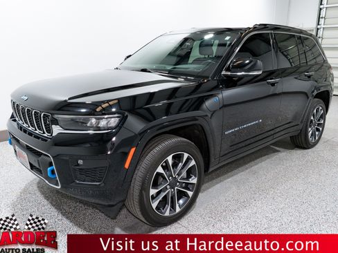 Used 2023 Jeep Grand Cherokee Overland w/ Advanced Protech Group III image 2