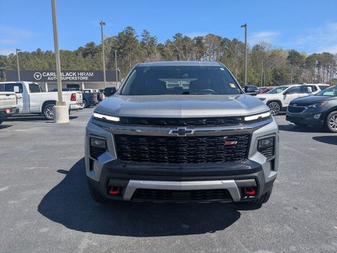 Used 2025 Chevrolet Traverse Z71 w/ Driver Confidence Package image 2