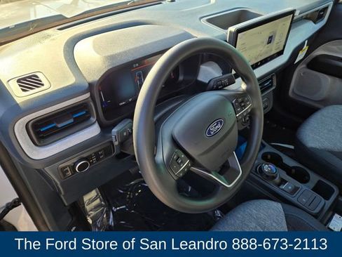 New 2025 Ford Maverick XLT image 3