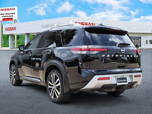 Certified 2024 Nissan Pathfinder Platinum w/ Cargo Package FWD image 3