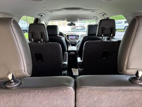 Used 2017 GMC Acadia SLT AWD/4WD image 33