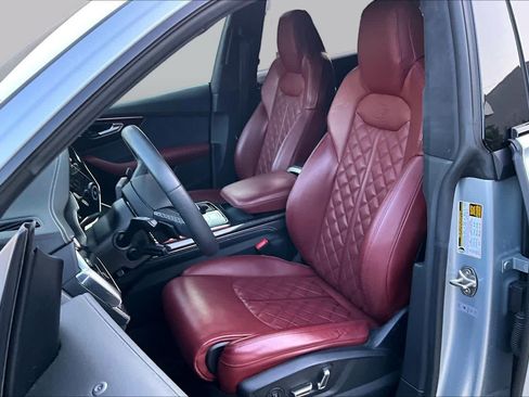 Used 2023 Audi SQ8 Prestige w/ Prestige Package AWD/4WD image 8