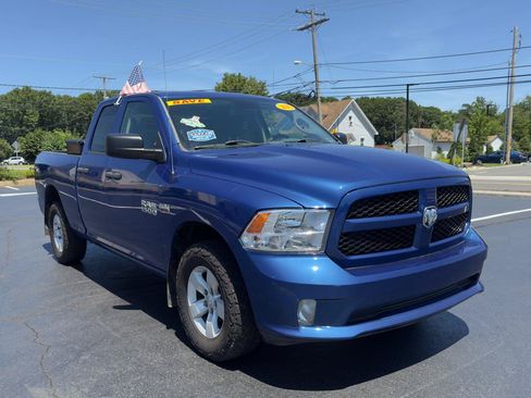 Used 2016 RAM 1500 Express AWD/4WD image 3