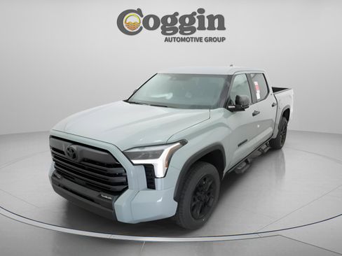 New 2026 Toyota Tundra SR5 AWD/4WD image 32