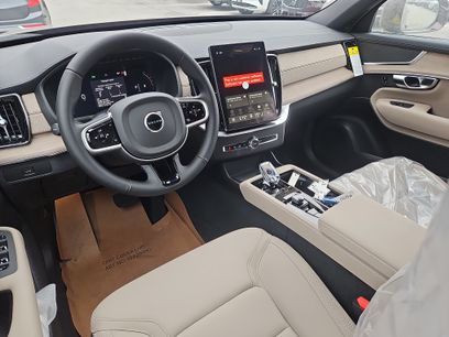 New 2026 Volvo XC90 B5 Core