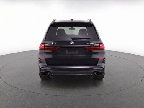Used 2022 BMW X7 xDrive40i w/ M Sport Package AWD/4WD image 7