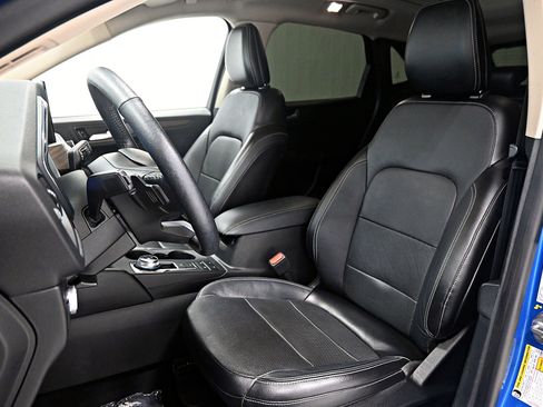 Used 2020 Ford Escape Titanium AWD/4WD image 6