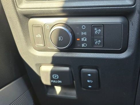 Used 2021 Ford F150 Lariat image 16