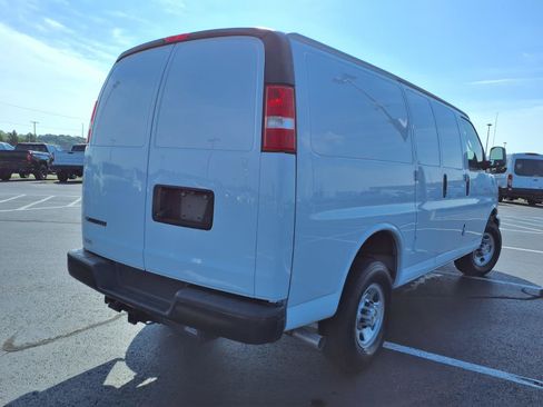 Used 2023 Chevrolet Express 2500 w/ Driver Convenience Package RWD image 27