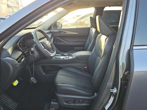 Used 2026 INFINITI QX60 Luxe w/ Cargo Package FWD image 11