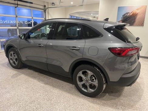 Used 2025 Ford Escape ST-Line image 4