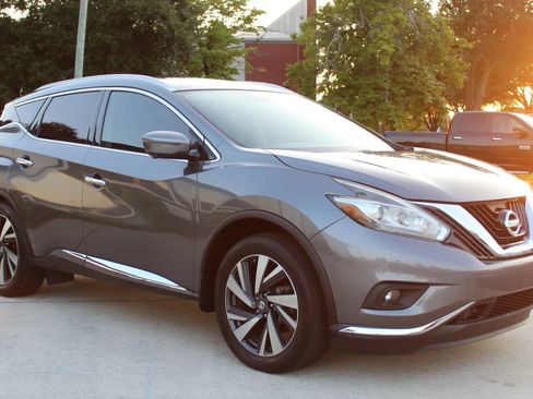 Used 2017 Nissan Murano Platinum w/ Platinum Technology Package FWD image 7