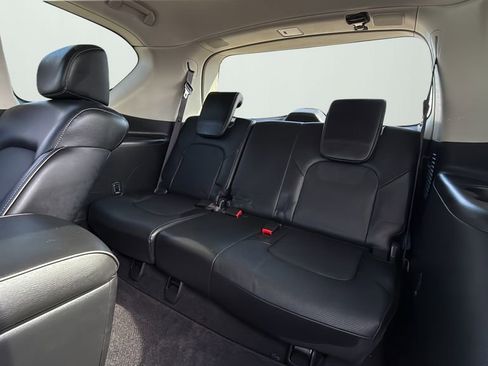 Used 2019 INFINITI QX80 Luxe w/ Cargo Package image 11