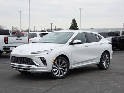 New 2026 Buick Envista Avenir image 2