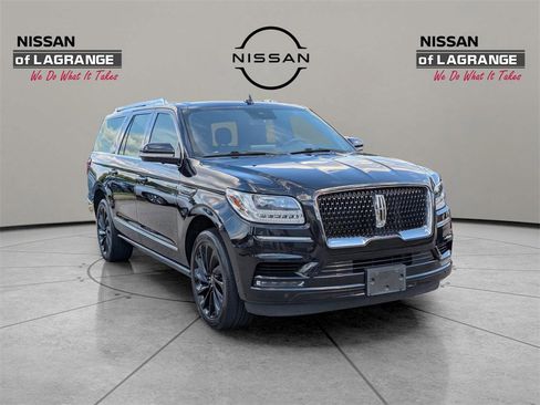 Used 2020 Lincoln Navigator L Reserve w/ Equipment Group 208A Reserve image 3