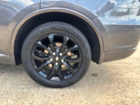 Used 2019 Dodge Durango R/T w/ Technology Group AWD/4WD image 38