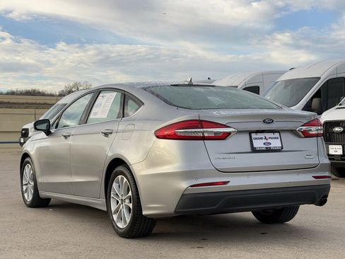 Used 2020 Ford Fusion SE image 6