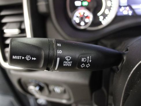 Used 2021 RAM 1500 Laramie AWD/4WD image 37
