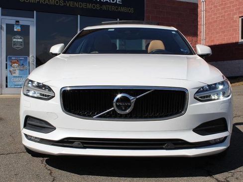 Used 2018 Volvo S90 T5 Momentum w/ Convenience Package image 6