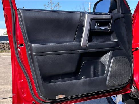 Used 2024 Toyota 4Runner SR5 image 22