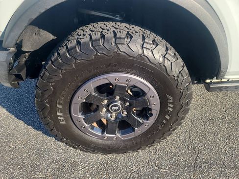 Used 2022 Ford Bronco Badlands AWD/4WD image 11
