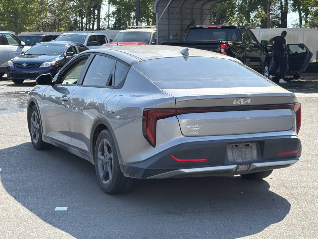 Used 2025 Kia K4 FWD image 2