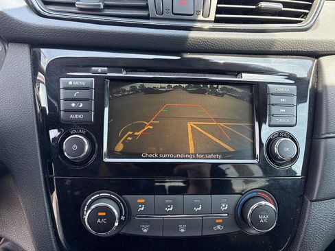 Used 2020 Nissan Rogue S w/ Special Edition Package AWD/4WD image 21