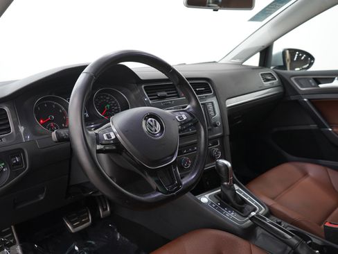 Used 2017 Volkswagen Golf Alltrack SE AWD/4WD image 24