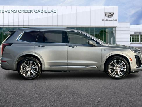 Certified 2025 Cadillac XT6 Premium Luxury image 2