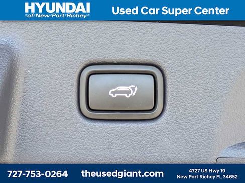 Used 2025 Hyundai Palisade Calligraphy FWD image 13