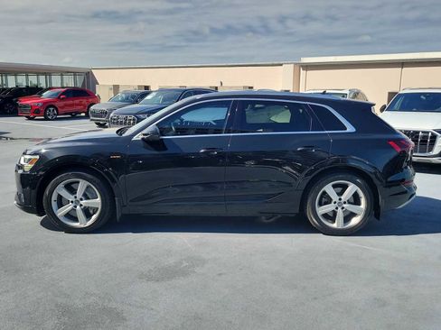 Used 2019 Audi e-tron Premium Plus image 3