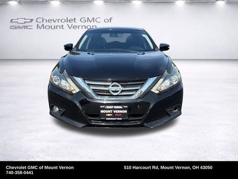 Used 2016 Nissan Altima 2.5 SL w/ 2.5 Technology w/LED Package FWD image 10