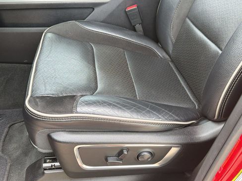 Used 2024 RAM 1500 Laramie RWD image 15