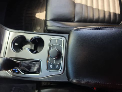 Used 2020 Jeep Grand Cherokee Limited X AWD/4WD image 21
