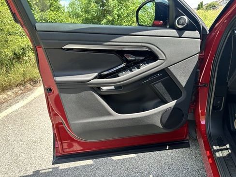 Certified 2022 Land Rover Range Rover Evoque SE image 11