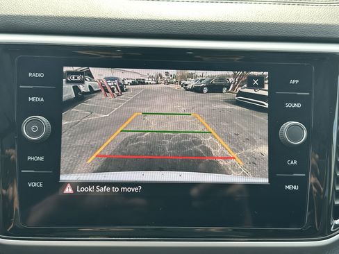 Used 2023 Volkswagen Atlas SE image 32